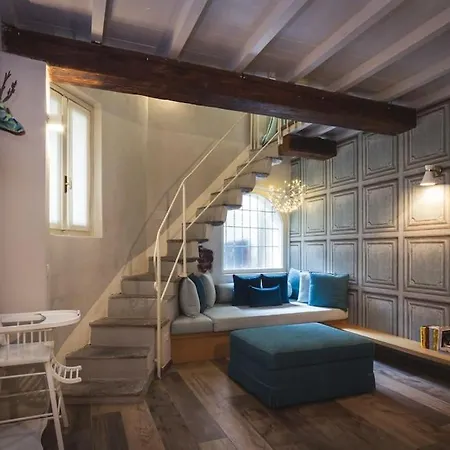 Maisonette *